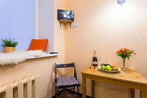 Guests love California on Chernyakhovskogo