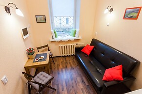 Guests love California on Chernyakhovskogo