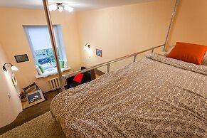 Guests love California on Chernyakhovskogo