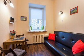 Guests love California on Chernyakhovskogo