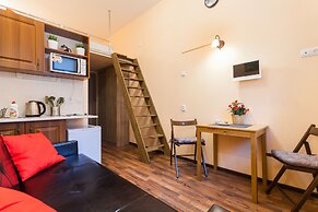 Guests love California on Chernyakhovskogo