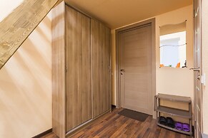 Guests love California on Chernyakhovskogo