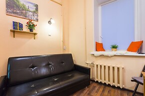 Guests love California on Chernyakhovskogo