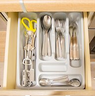 Comfortable Large Center Apartment