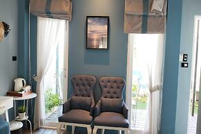 I-Destiny Gallery Resort