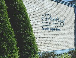 I-Destiny Gallery Resort