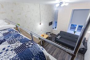 Guests Love on Blokhina