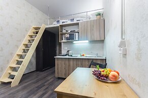 Guests Love on Blokhina