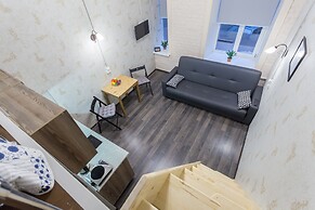 Guests Love on Blokhina