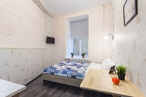 Guests Love on Blokhina