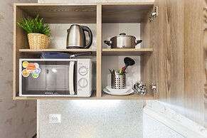 Guests Love on Blokhina