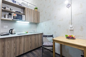 Guests Love on Blokhina