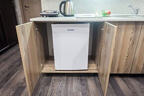 Guests Love on Blokhina