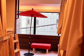 bnb+ Shinbashi - Hostel