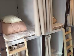 bnb+ Shinbashi - Hostel