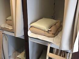 bnb+ Shinbashi - Hostel