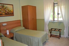 Yellow Park Hotel