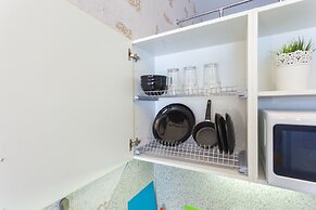 Guests Love on Zagorodny 4