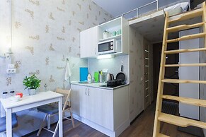 Guests Love on Zagorodny 4