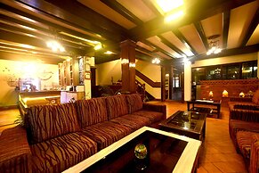 Vajra Guest House & Restaurant