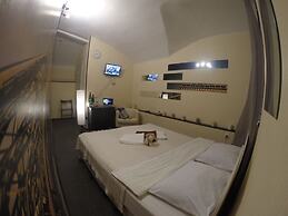 Zhukovskogo 14 Mini Hotel