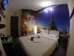 Zhukovskogo 14 Mini Hotel