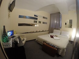 Zhukovskogo 14 Mini Hotel