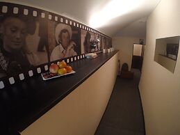 Zhukovskogo 14 Mini Hotel