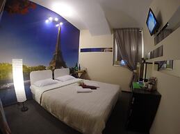 Zhukovskogo 14 Mini Hotel