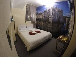 Zhukovskogo 14 Mini Hotel