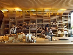 Class, Style and Location in Carlton