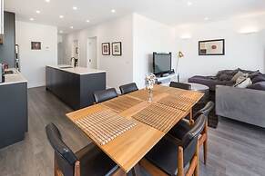 Executive 2br Caulfield North