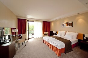 Abacus Business & Wellness Hotel