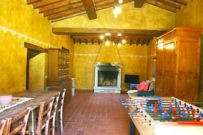 Wonderful private villa for 16 people with WIFI, private pool, TV and 