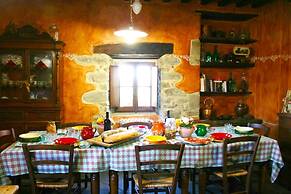 Wonderful private villa for 16 people with WIFI, private pool, TV and 