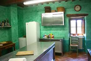 Wonderful private villa for 16 people with WIFI, private pool, TV and 