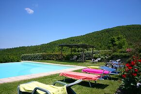 Wonderful private villa for 16 people with WIFI, private pool, TV and 