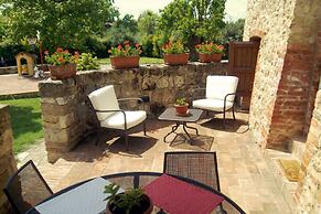 Wonderful private villa for 4 people with WIFI, pool, A/C, TV, terrace