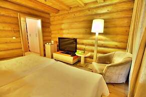 Eco Hotel Romanov Les