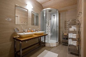 Eco Hotel Romanov Les