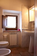 Stunning private villa with private pool, WIFI, TV, pets allowed and p