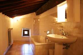 Stunning private villa with private pool, WIFI, TV, pets allowed and p