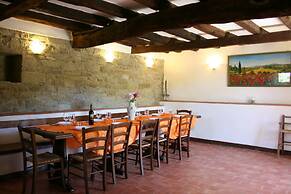 Stunning private villa with private pool, WIFI, TV, pets allowed and p