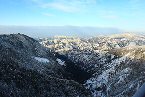 Kufri Pacific Resort