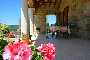 Stunning private villa for 8 guests with private pool, WIFI, TV, terra