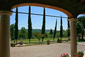 Stunning private villa for 8 guests with private pool, WIFI, TV, terra