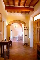 Stunning private villa for 8 guests with private pool, WIFI, TV, terra