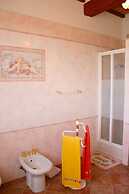 Stunning private villa for 8 guests with private pool, WIFI, TV, terra