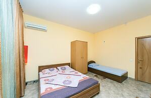 Guest House on Bessarabska Square