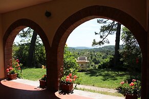 Beautiful Private Villa for 10 People with Private Pool, WIFI, TV, Pet